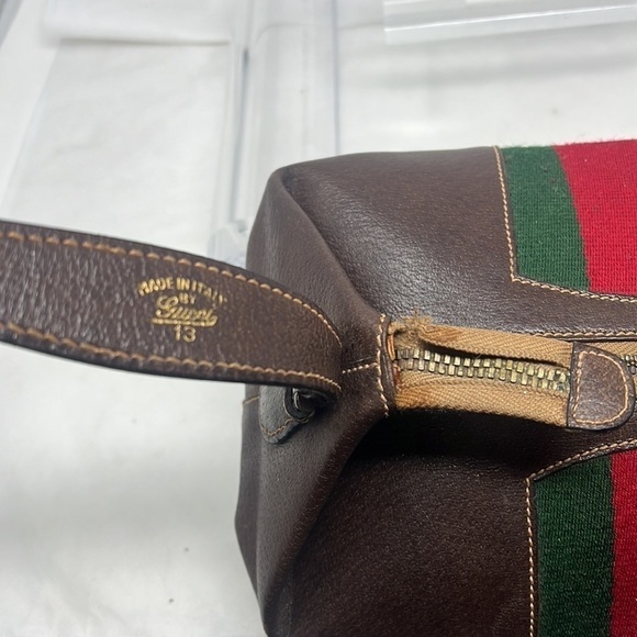 Gucci 1950’s Vintage Leather and Webbing Beauty Bag Dopp Case - Picture 10 of 16